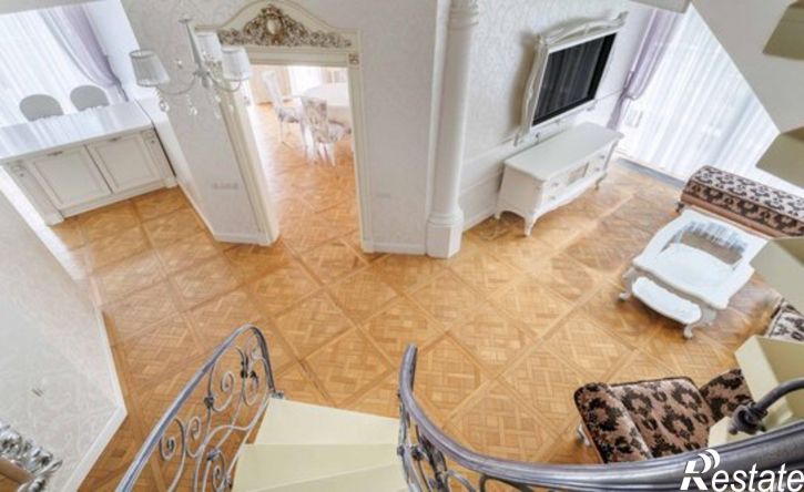 5-комн квартира улица Шмидта, 8,  д. 8