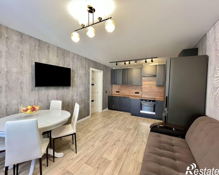 3-комн квартира улица Маршала Жукова, 1/3,  д. 1/3