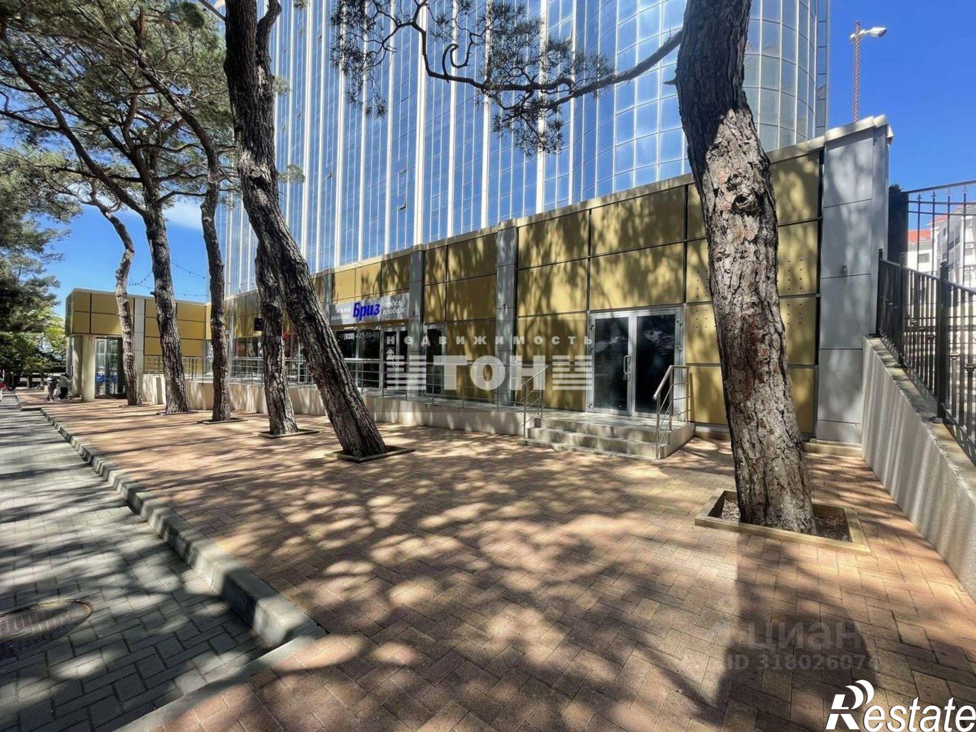 Купить торговое помещение за 13 291 500 рублей на улица Мира, 40