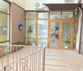 офис 34 кв м, этаж 1/9 улица Сурикова, 60Б