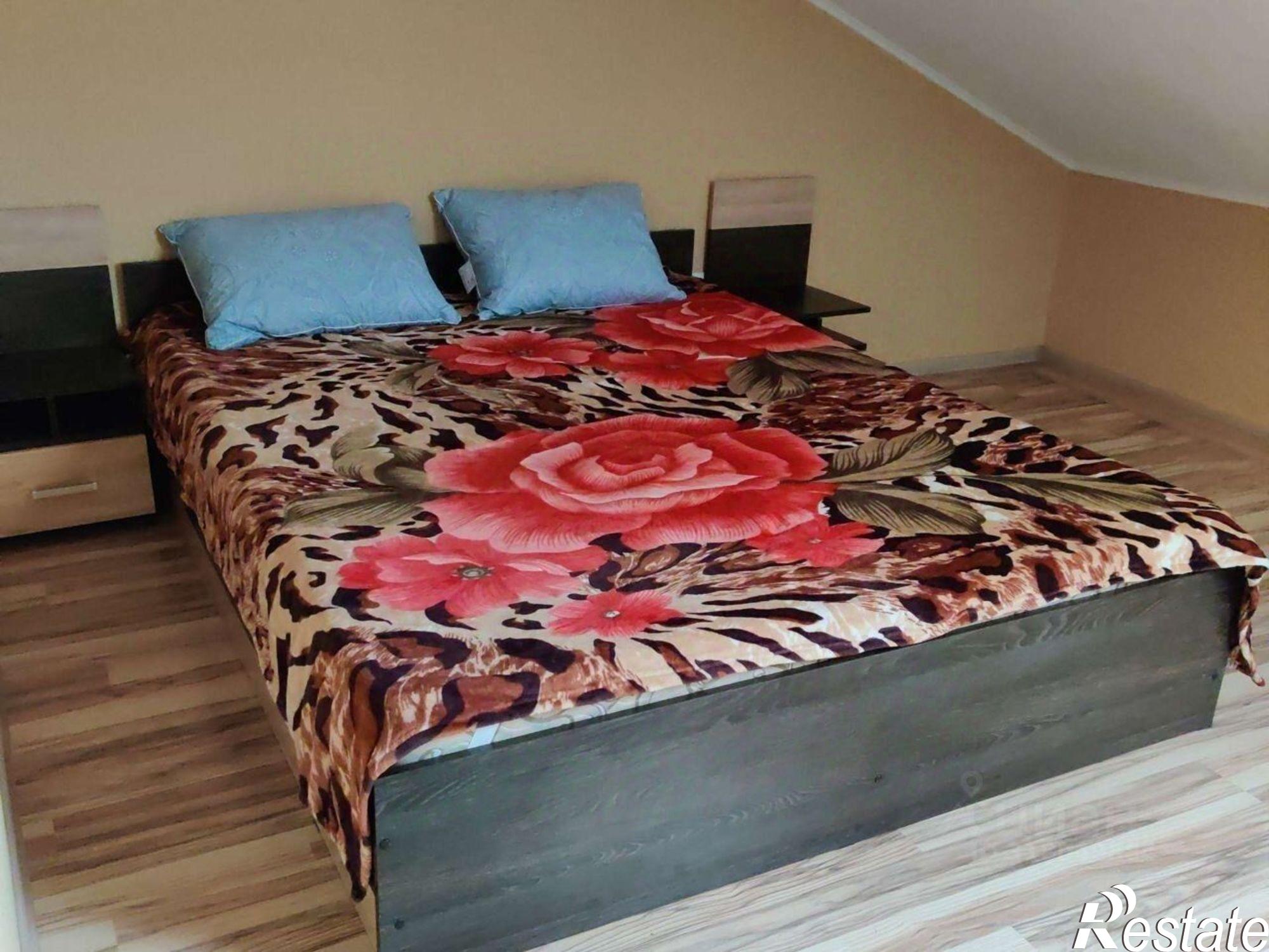 Сдать дачу, дом, коттедж за 60 000 рублей на Тополиная улица, 16