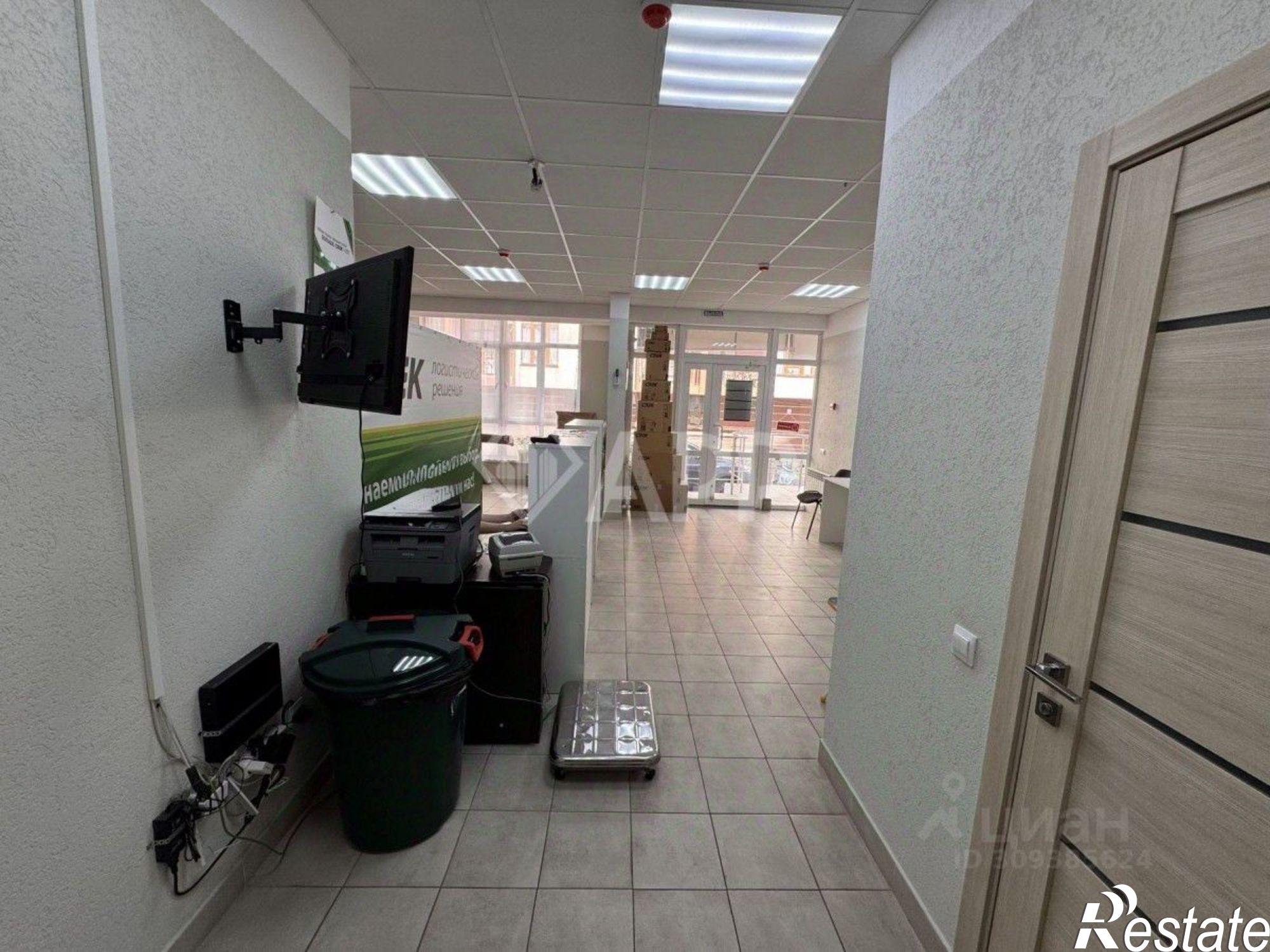 Купить торговое помещение за 14 851 500 рублей на Туристическая улица, 3