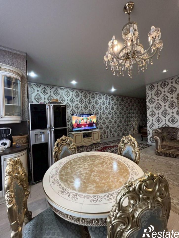 2-комн квартира ул Ходенко, 1,  д. 1