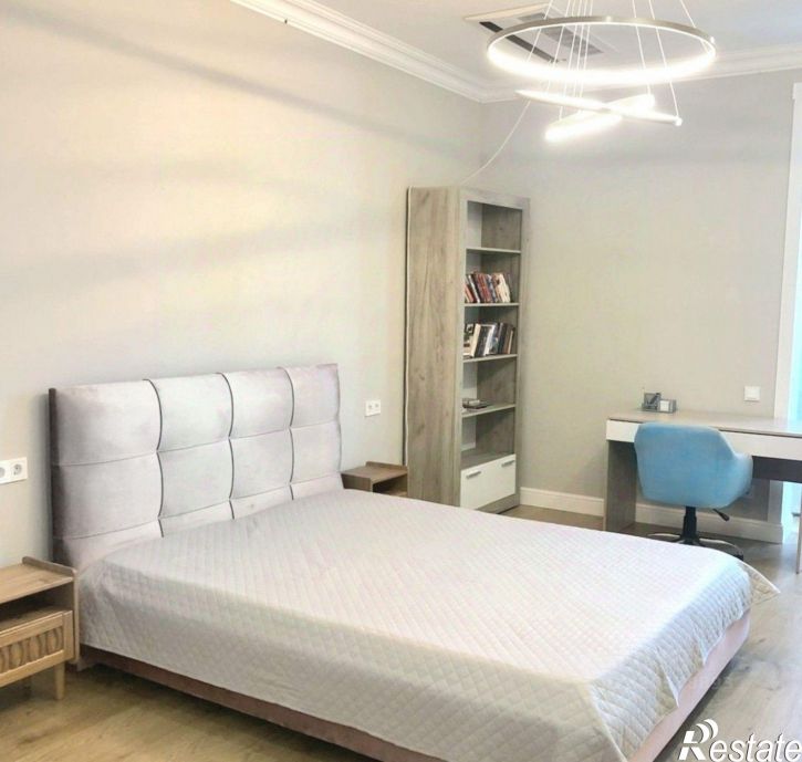 2-комн квартира Крымская улица, 3 к1,  д. 3 к1