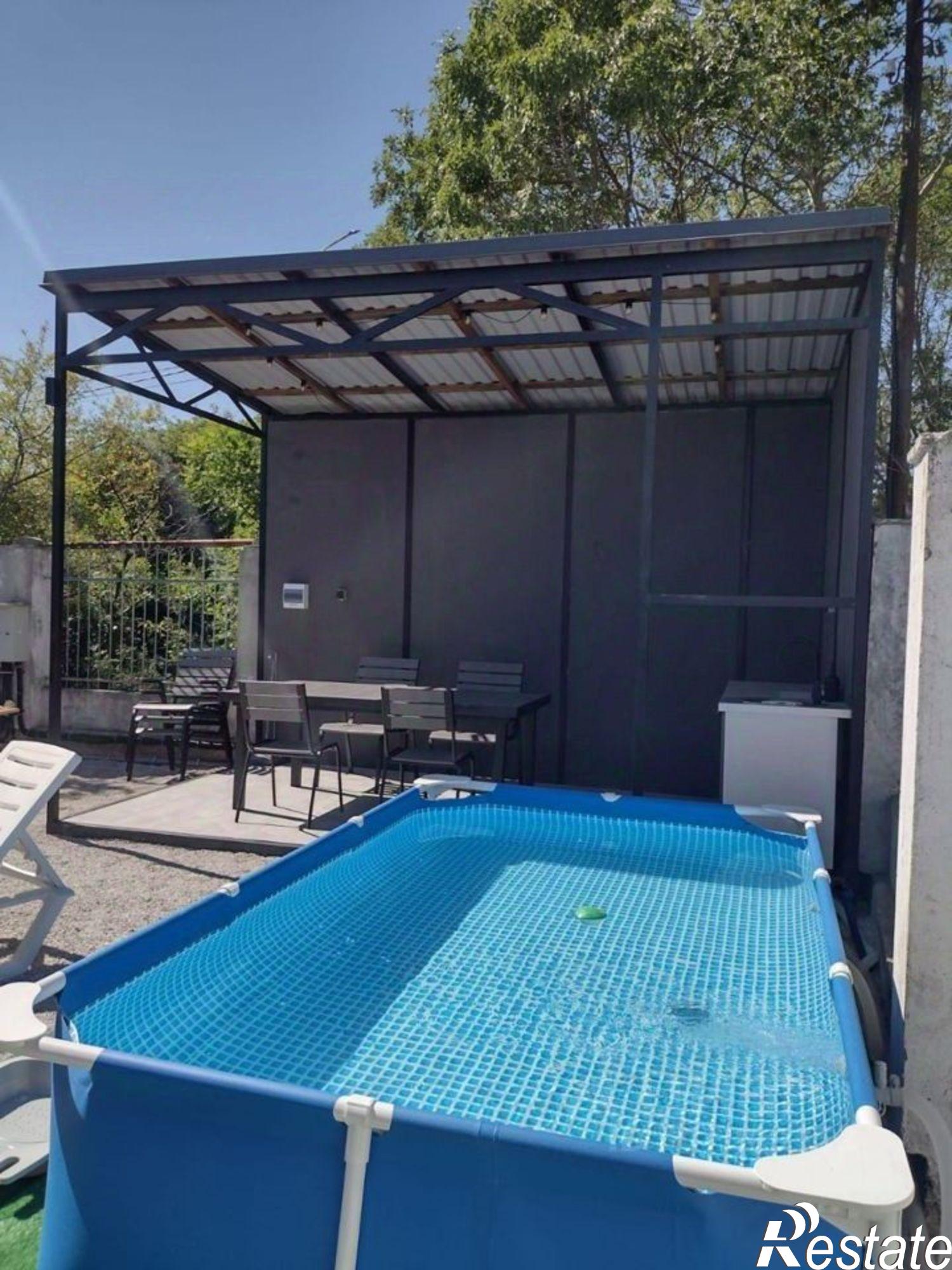 Сдать дачу, дом, коттедж за 24 900 рублей на ул Гурзуфская, 7