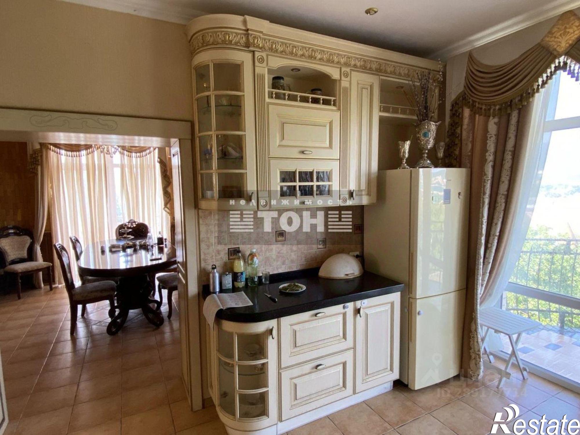 Купить квартиру за 40 000 000 рублей на ул Аэродромная, 22