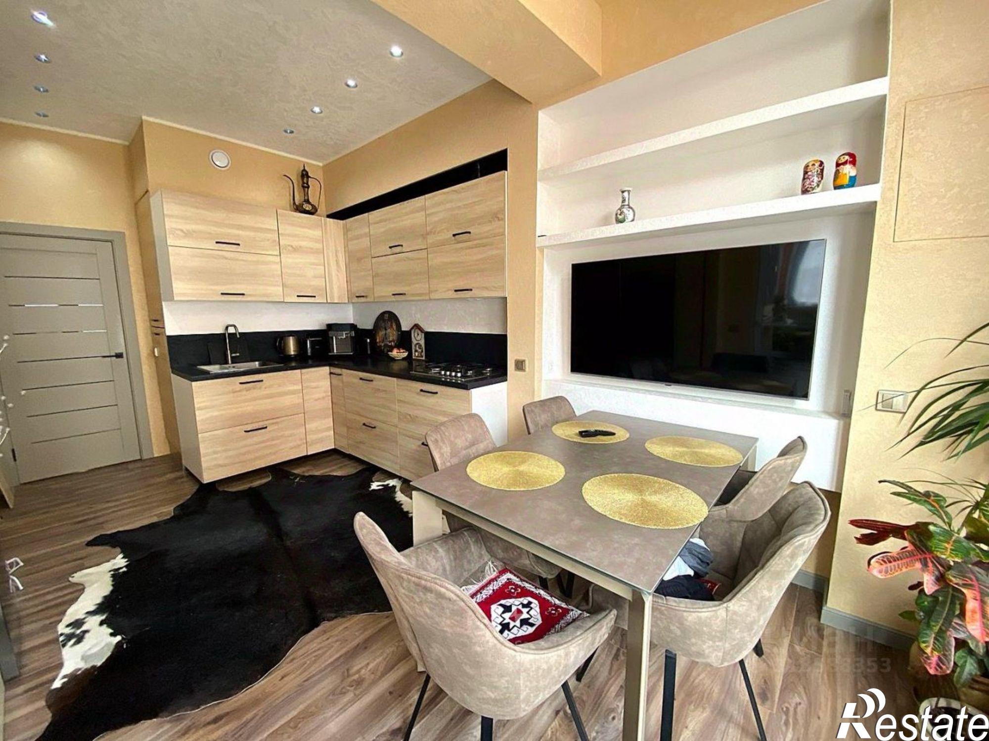 Купить квартиру за 28 000 000 рублей на ул Чернышевского, 18