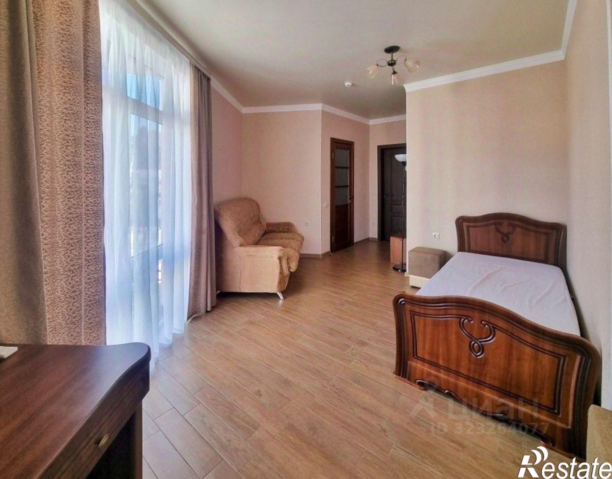 Купить ОСЗ, отдельно стоящее здание за 52 000 400 рублей на ул Черноморская, 6Б