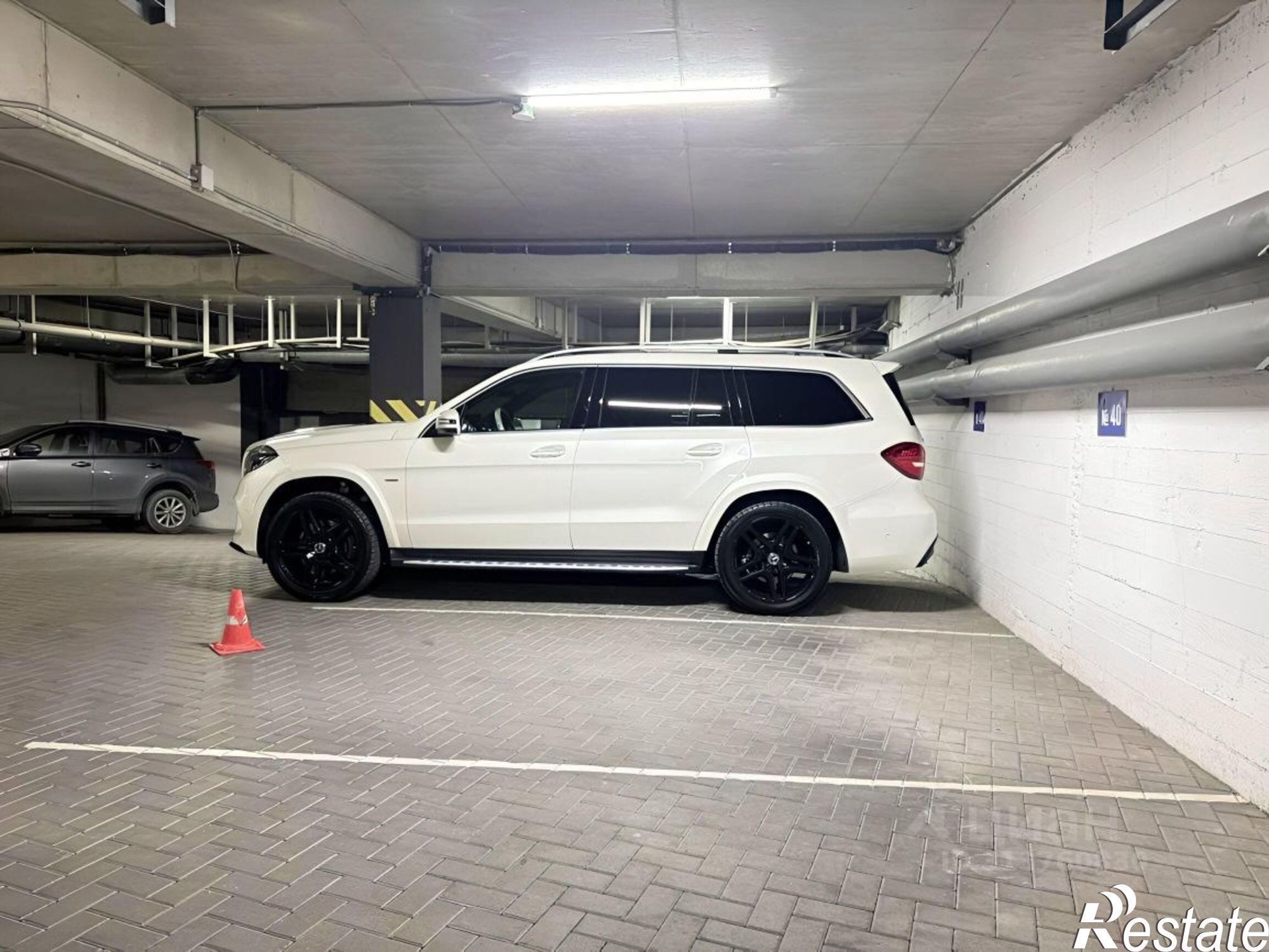 Купить гараж, место в паркинге за 6 510 рублей на ул Крымская, 3 4