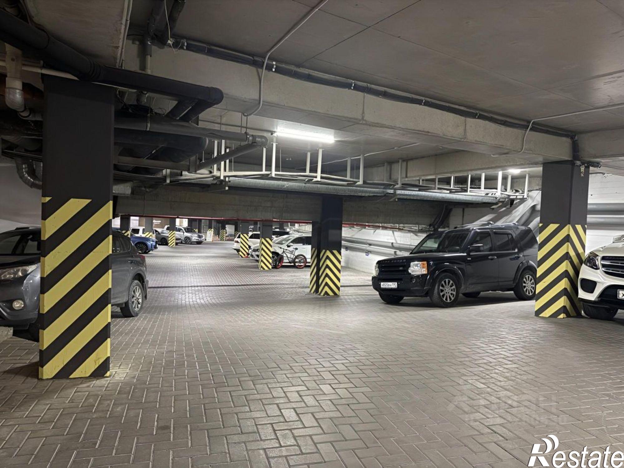 Купить гараж, место в паркинге за 6 510 рублей на ул Крымская, 3 4