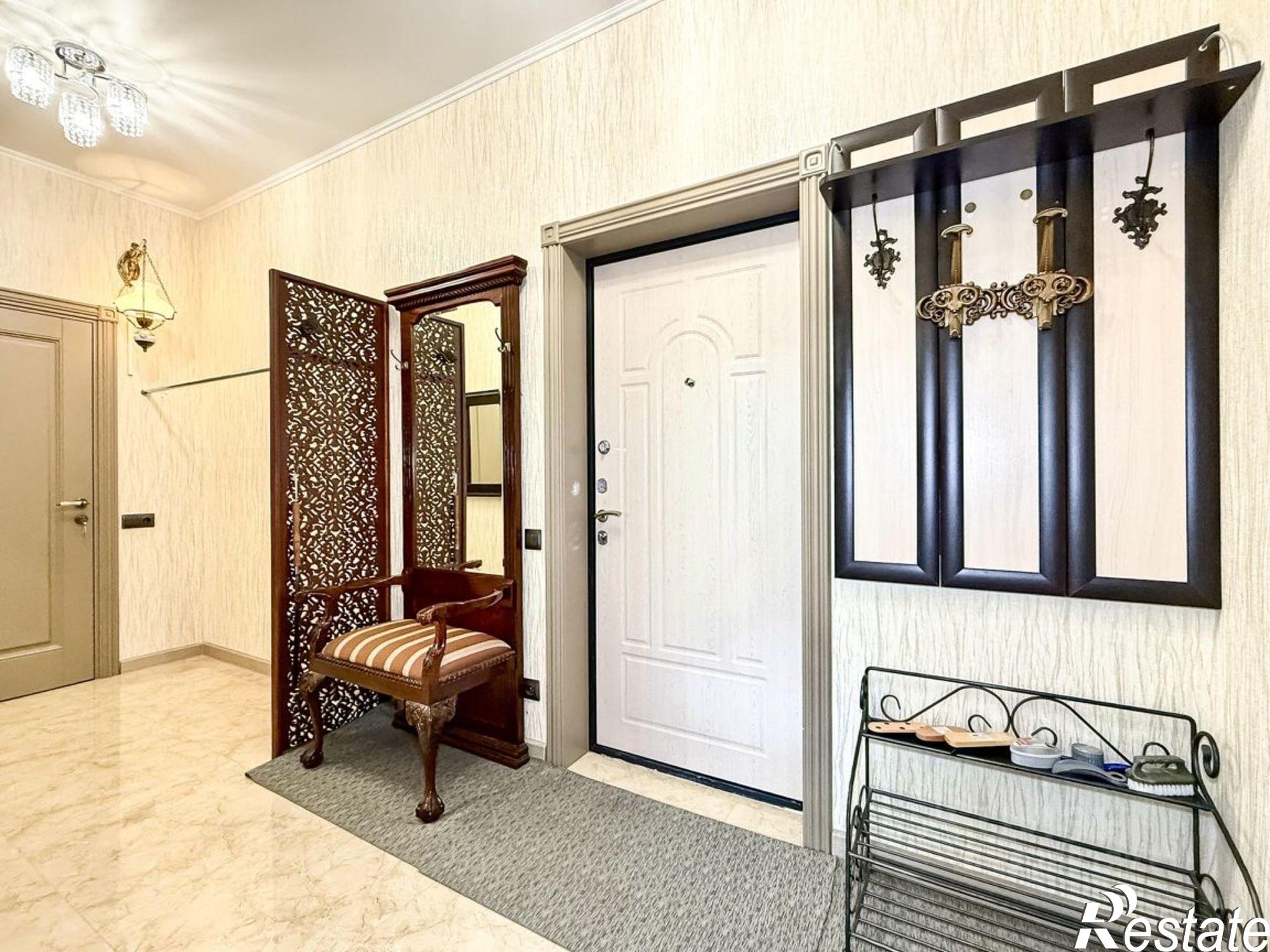 Купить квартиру за 42 000 000 рублей на улица Мира, 44 лит6