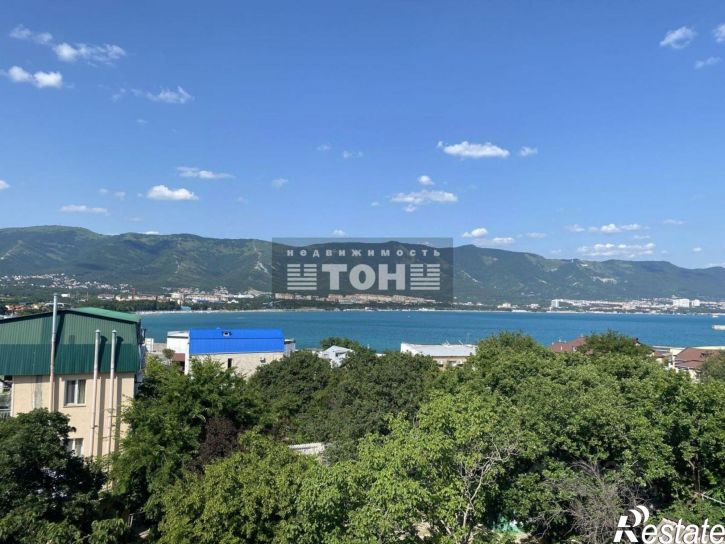 6-комн квартира ул Аэродромная, 22,  д. 22