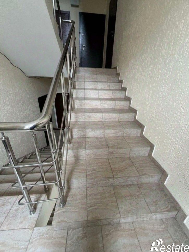 2-комн квартира ул Короленко, 28,  д. 28