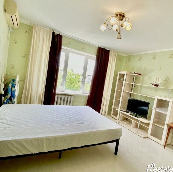 1-комн квартира ул Леселидзе, 10,  д. 10