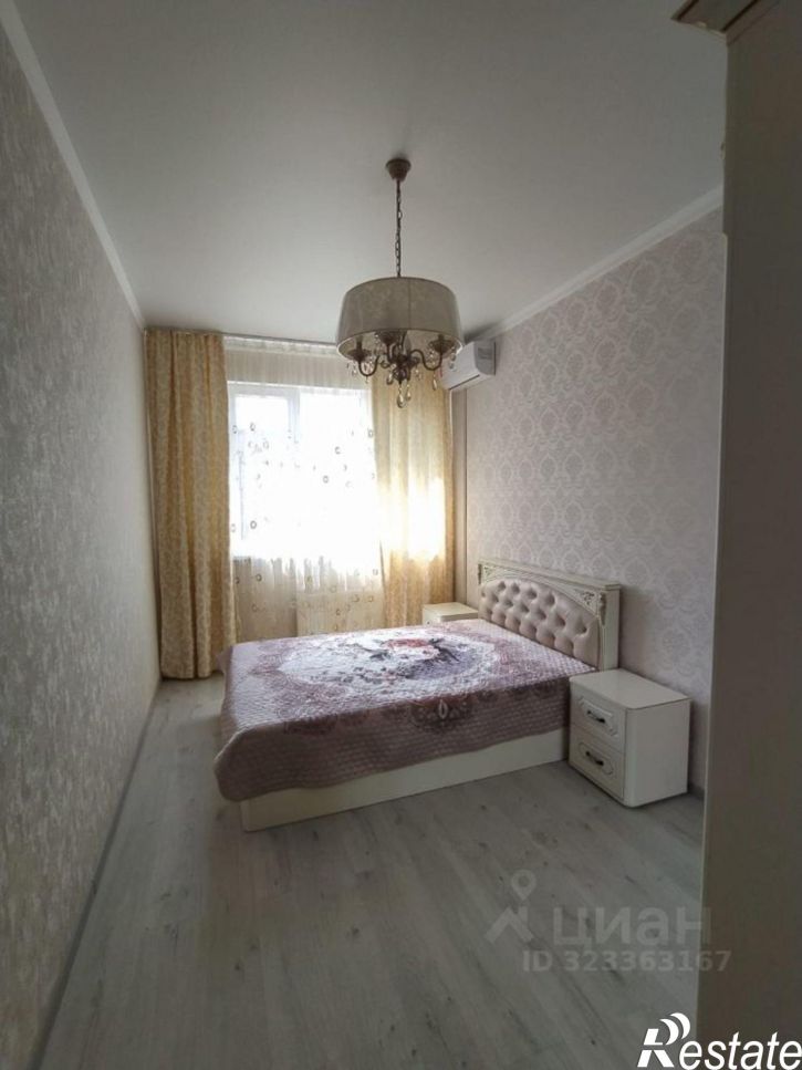 2-комн квартира Новороссийская улица, 19,  д. 19