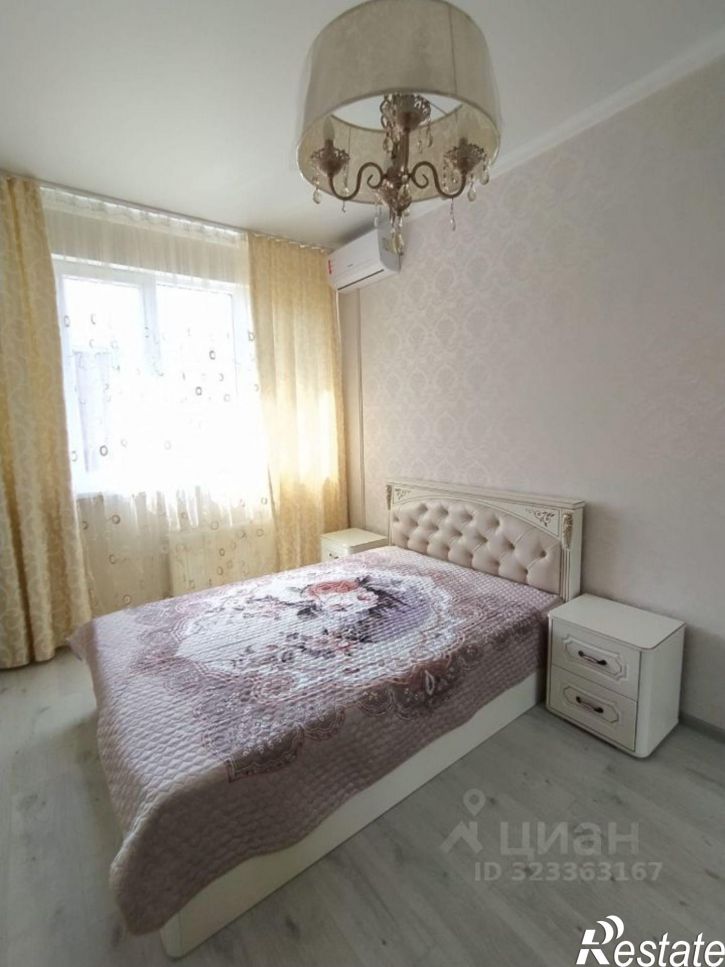 2-комн квартира Новороссийская улица, 19,  д. 19