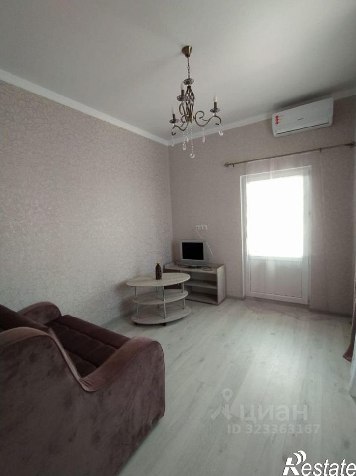 2-комн квартира Новороссийская улица, 19,  д. 19