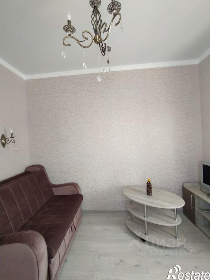 2-комн квартира Новороссийская улица, 19,  д. 19