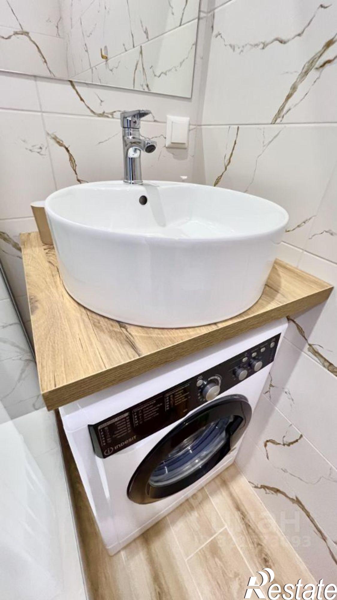 Сдать квартиру за 50 000 рублей на Набережная улица, 11