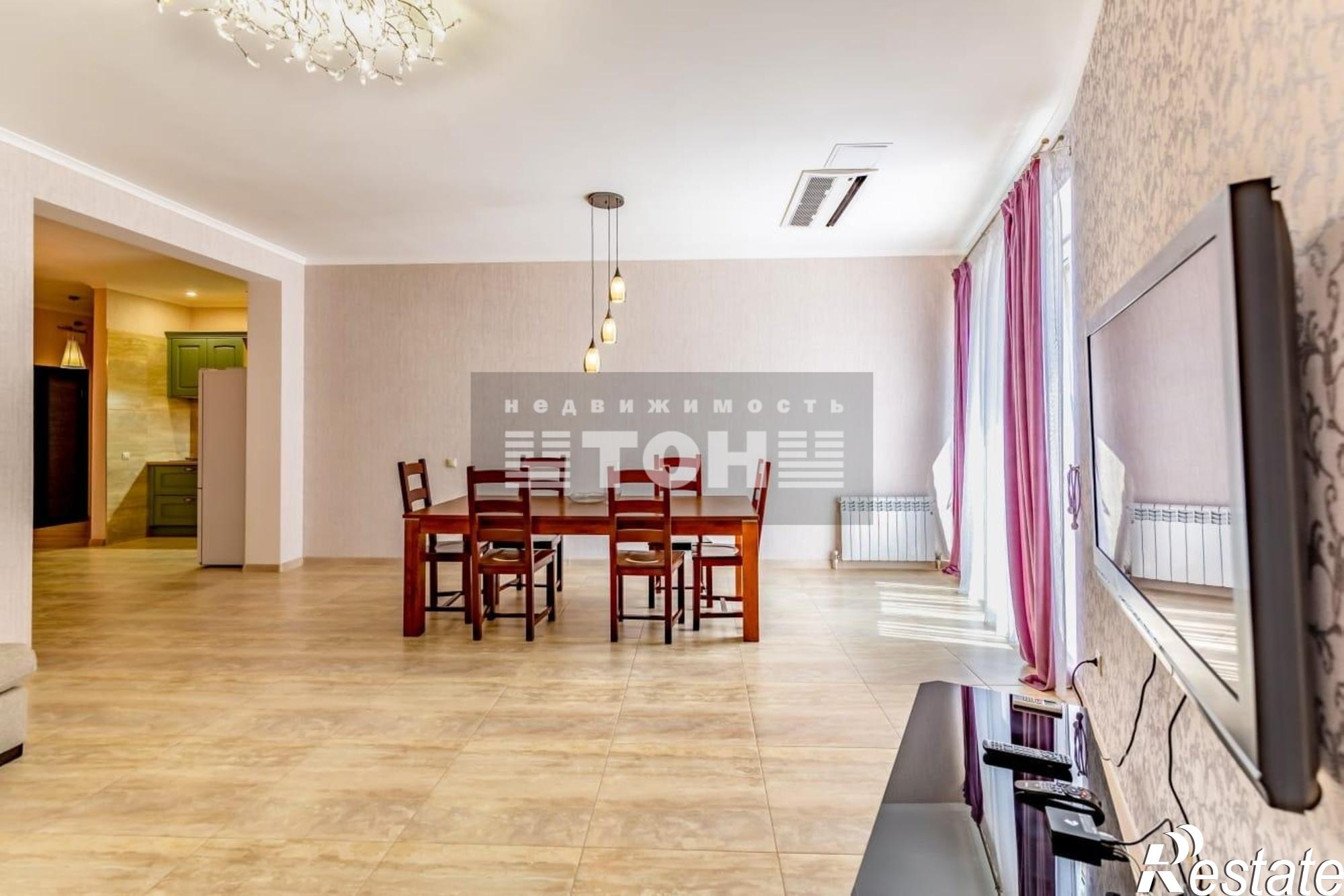 Купить квартиру за 53 000 000 рублей на ул. Крымская, д.3, корп. 1