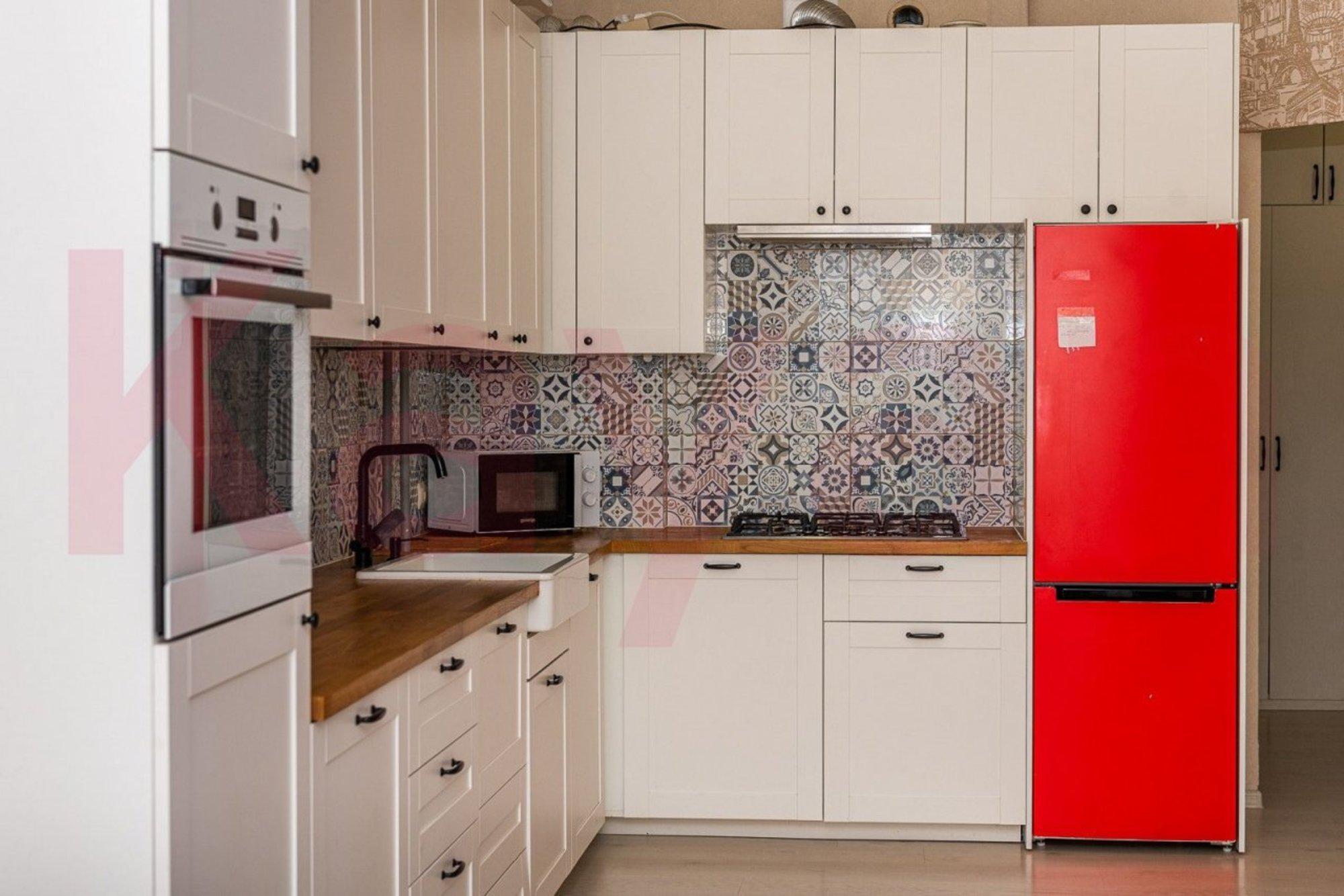 Купить квартиру за 16 500 000 рублей на Верхняя ул.