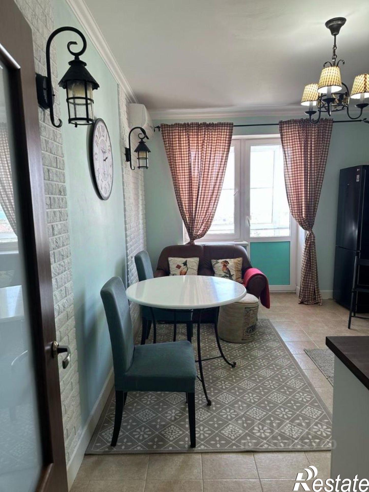 Сдать квартиру за 50 000 рублей на Советская улица, 77