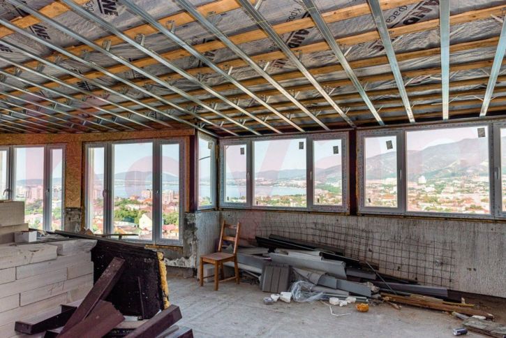 4-комн квартира Свердлова ул.