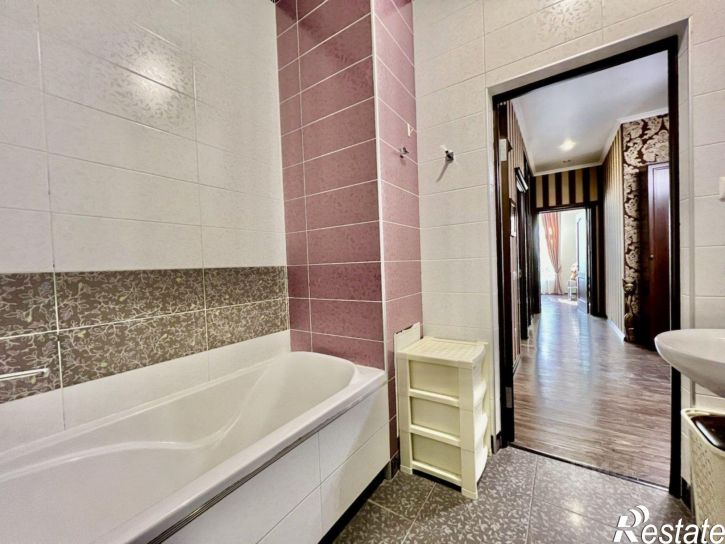 2-комн квартира Красногвардейская улица, 73,  д. 73