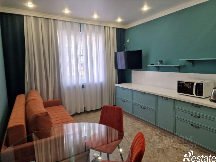 2-комн квартира улица Мира, 44 лит4,  д. 44 лит4