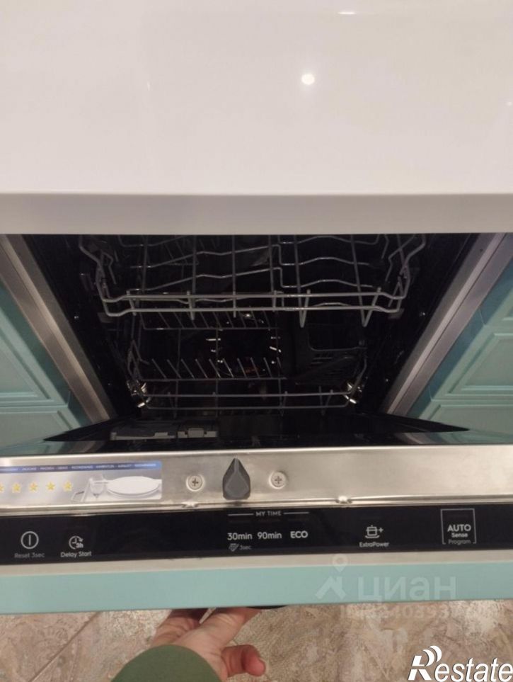 2-комн квартира улица Мира, 44 лит4,  д. 44 лит4