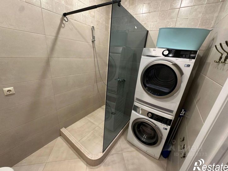 2-комн квартира улица Мира, 44 лит4,  д. 44 лит4