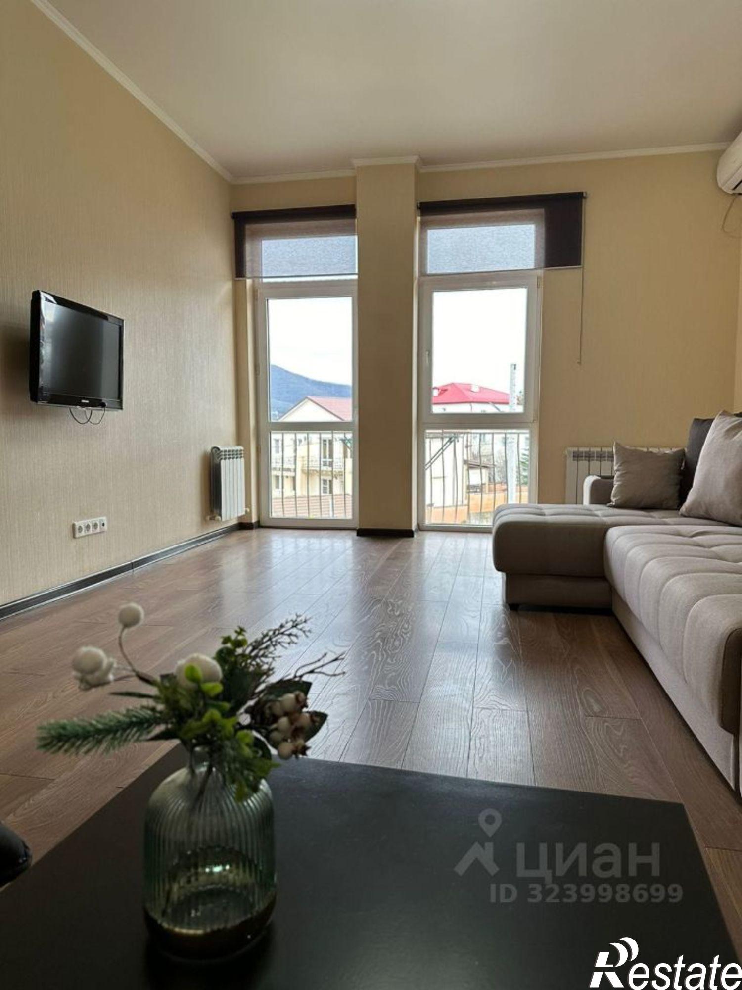 Сдать квартиру за 52 000 рублей на улица Орджоникидзе, 22