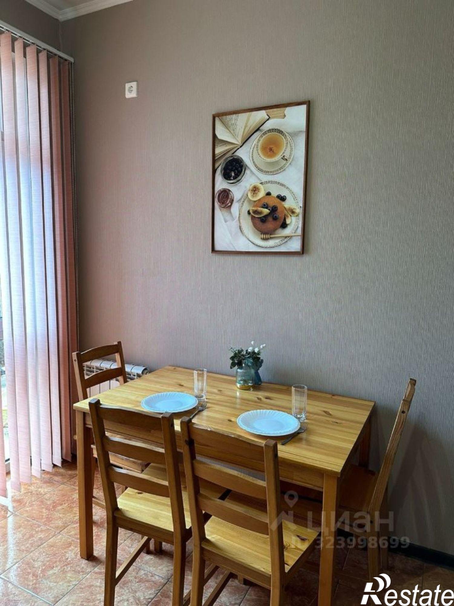 Сдать квартиру за 52 000 рублей на улица Орджоникидзе, 22