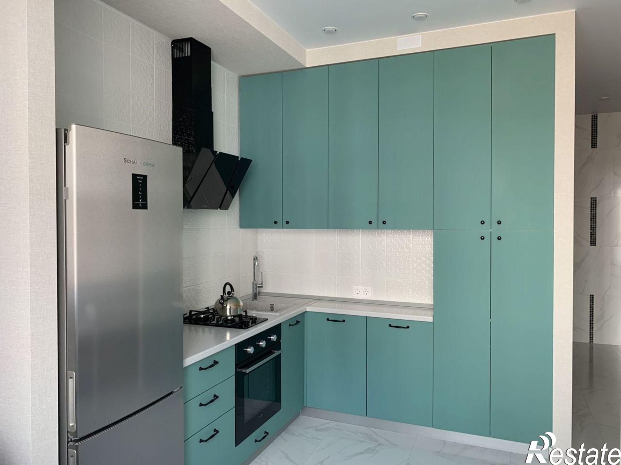 Сдать квартиру за 60 000 рублей на Геленджикский пр-кт, 99