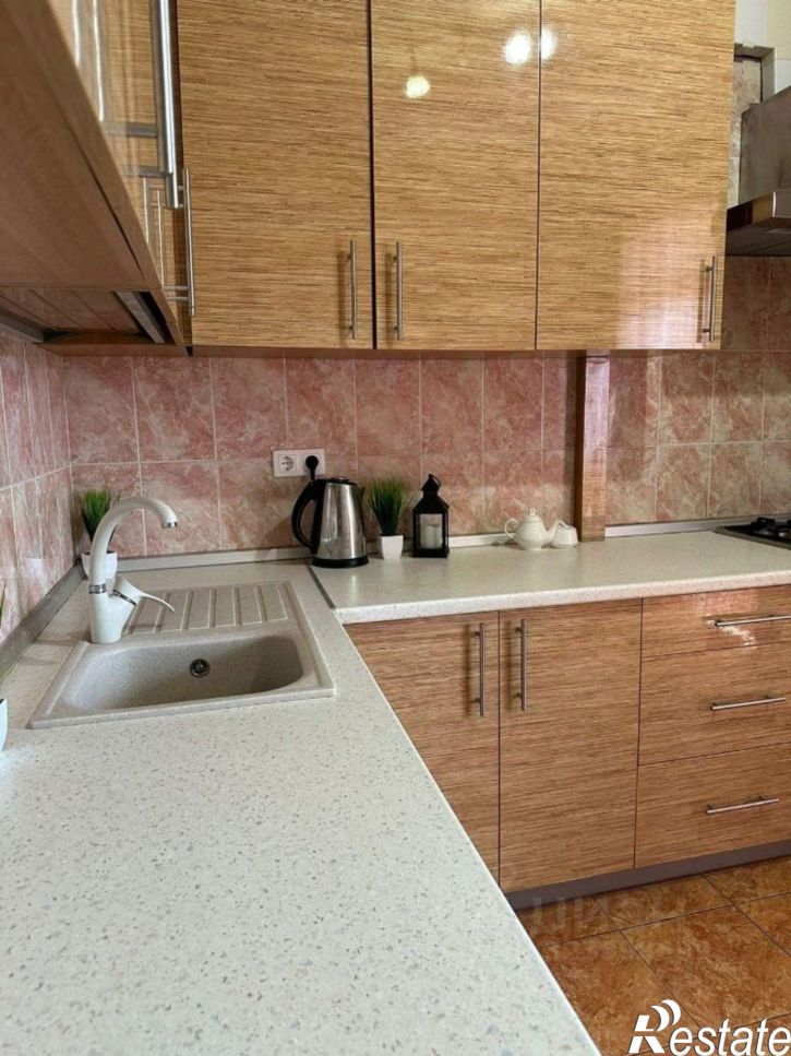 2-комн квартира улица Орджоникидзе, 22,  д. 22