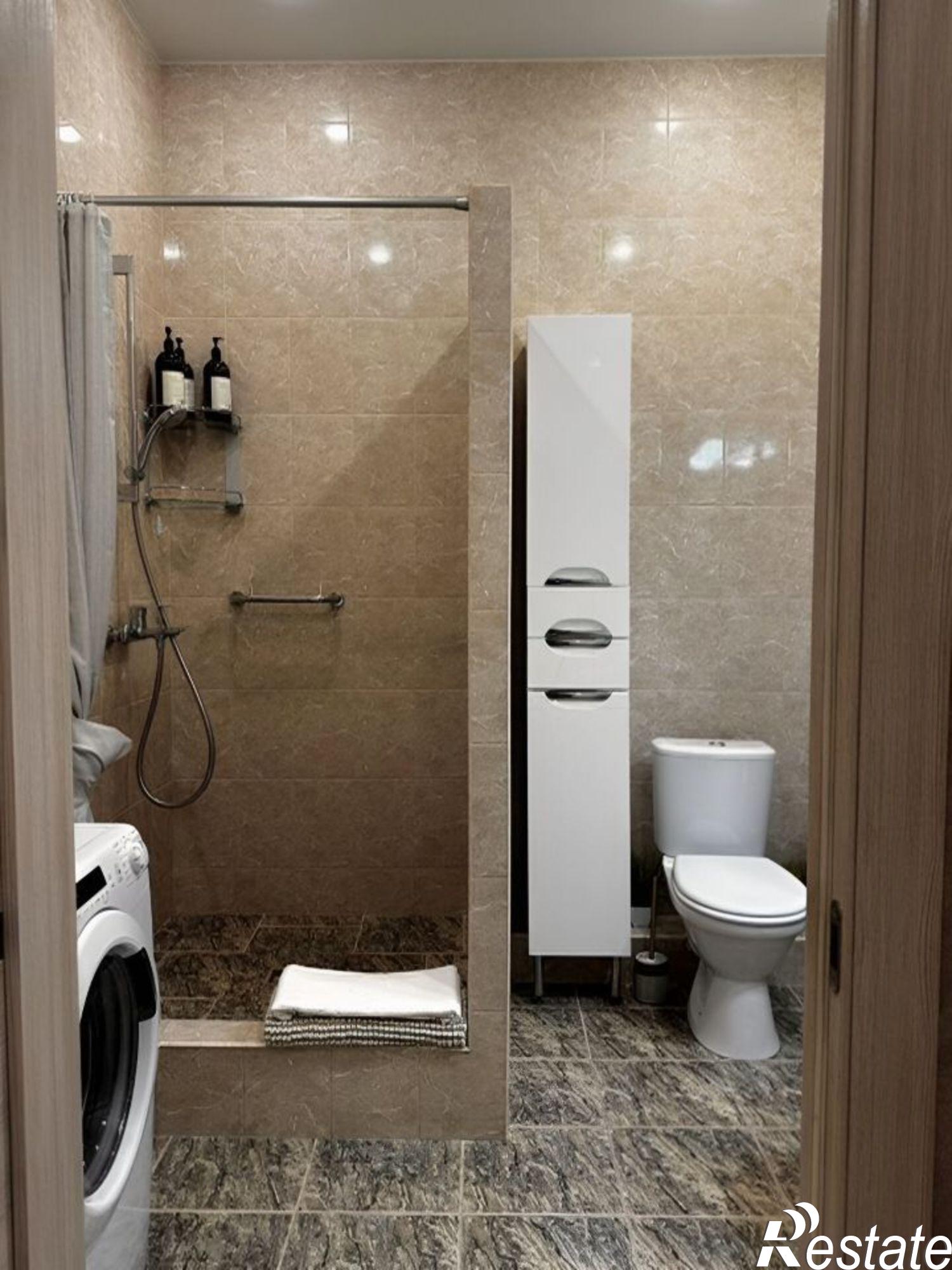 Сдать квартиру за 40 000 рублей на ул Крымская, 22 10