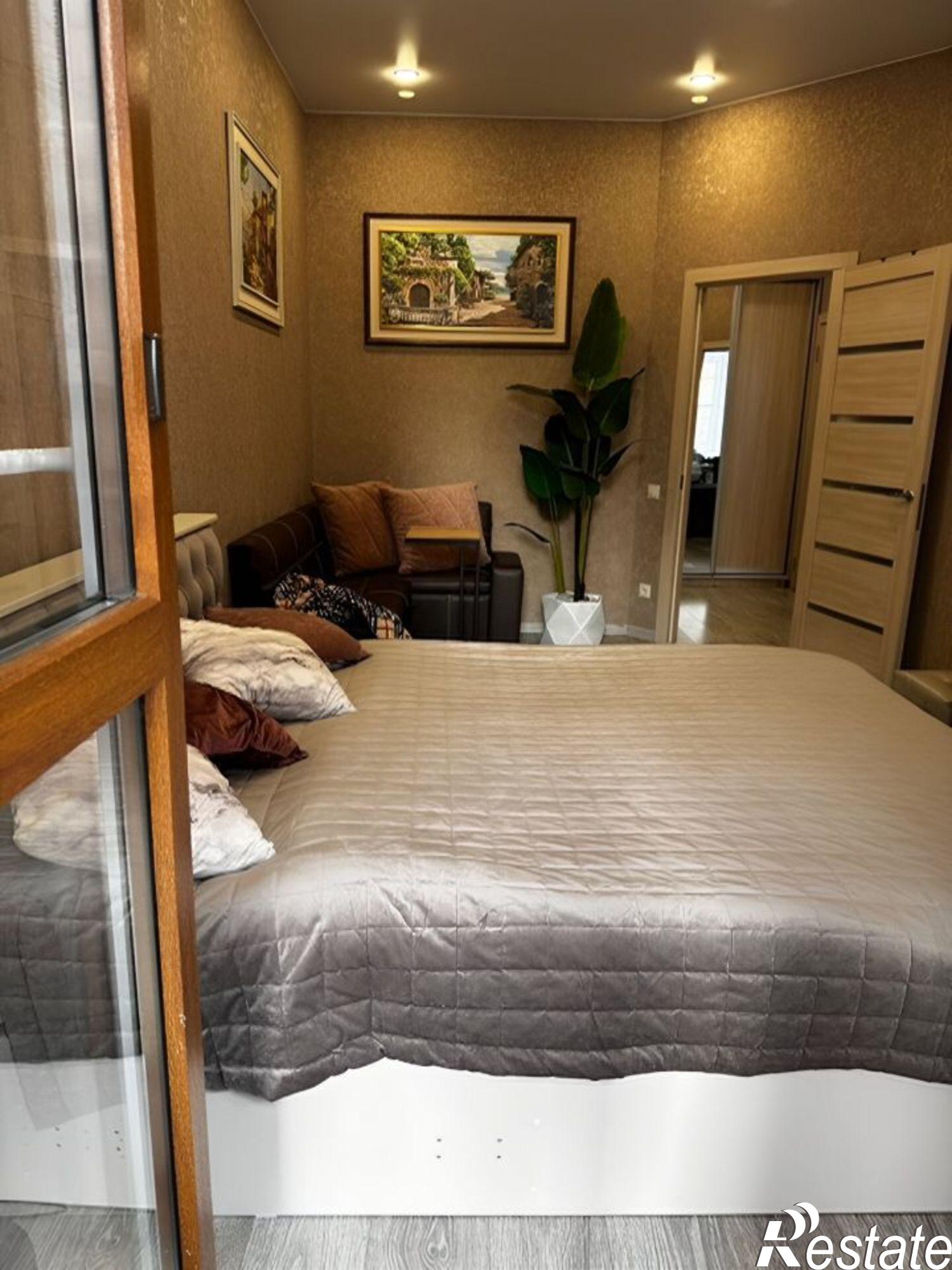 Сдать квартиру за 40 000 рублей на ул Крымская, 22 10