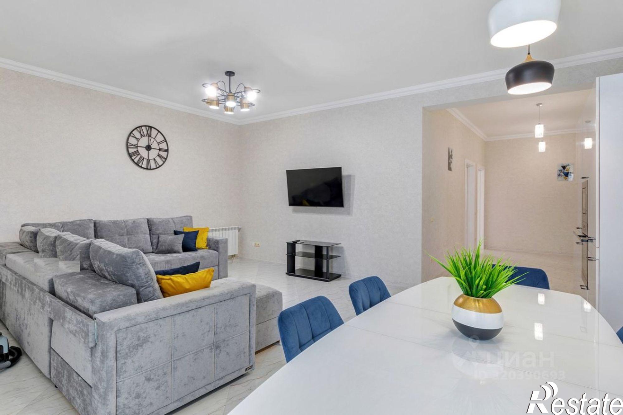 Сдать квартиру за 180 000 рублей на Крымская улица, 3 к1