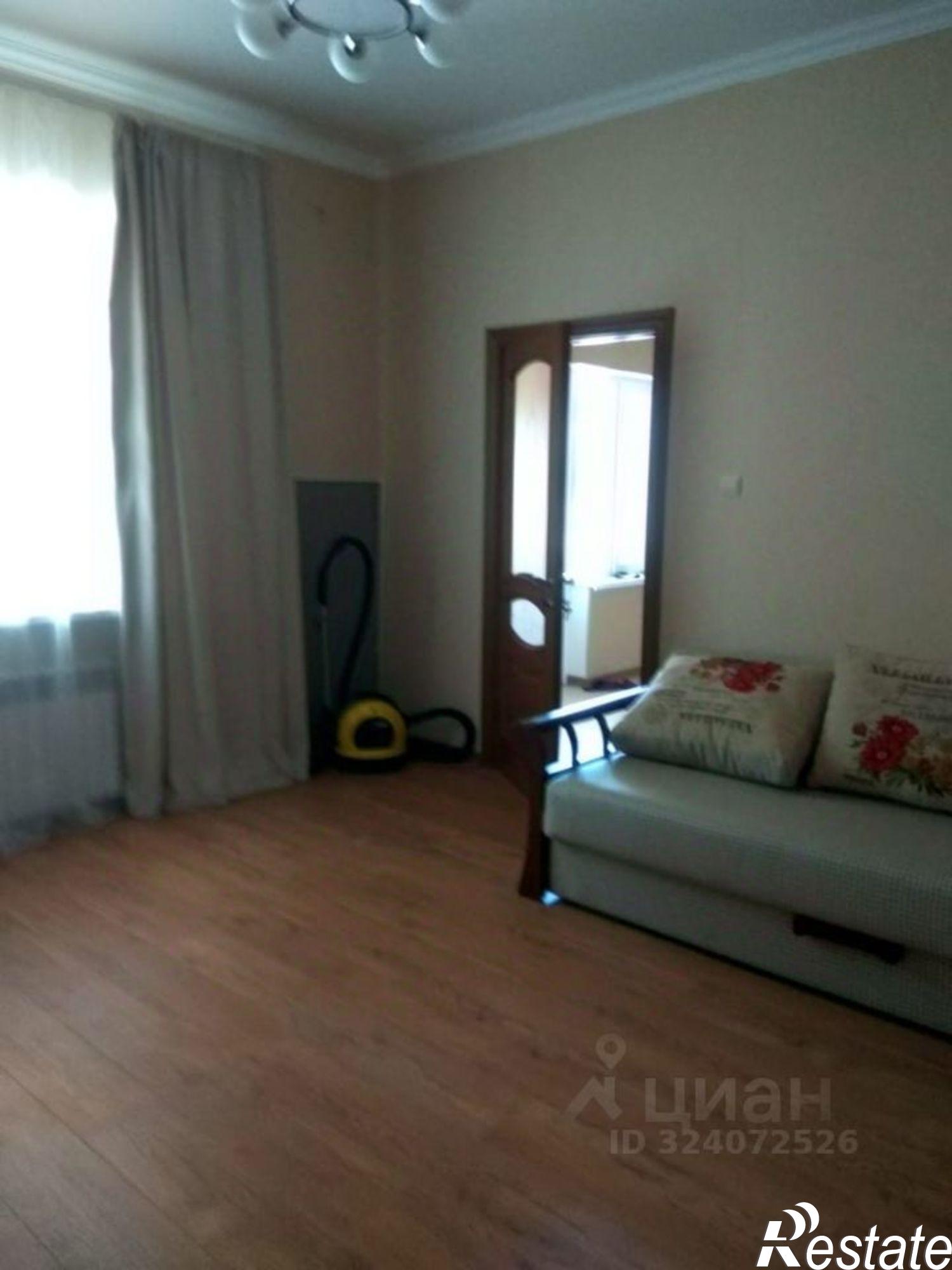 Сдать квартиру за 70 000 рублей на улица Грибоедова, 12