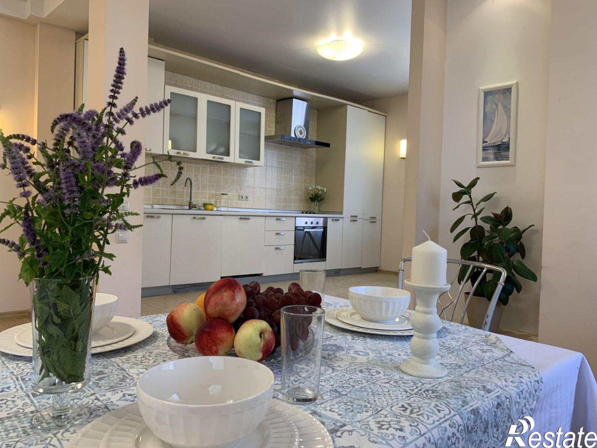 Сдать квартиру за 85 000 рублей на Геленджикский проспект, 127