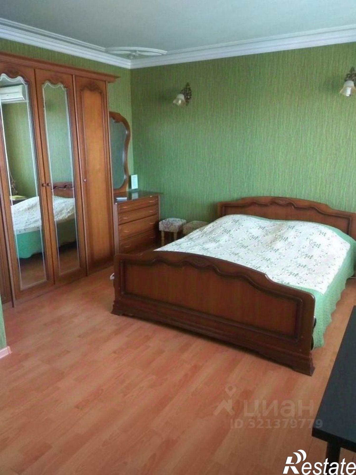 Сдать комнату за 18 000 рублей на ул Янтарная, 42