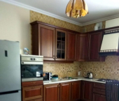 3-комн, 90кв м, этаж 2/2 улица Грибоедова, 12