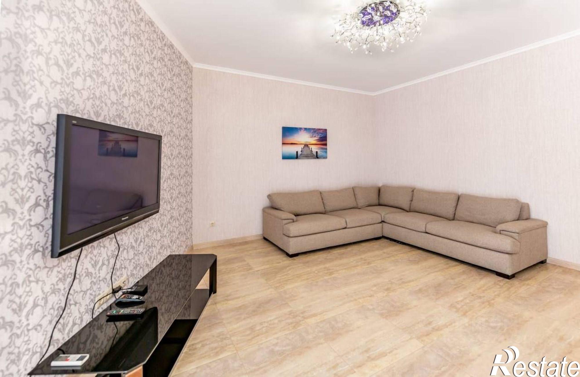 Купить квартиру за 52 000 000 рублей на ул Крымская, 3 3