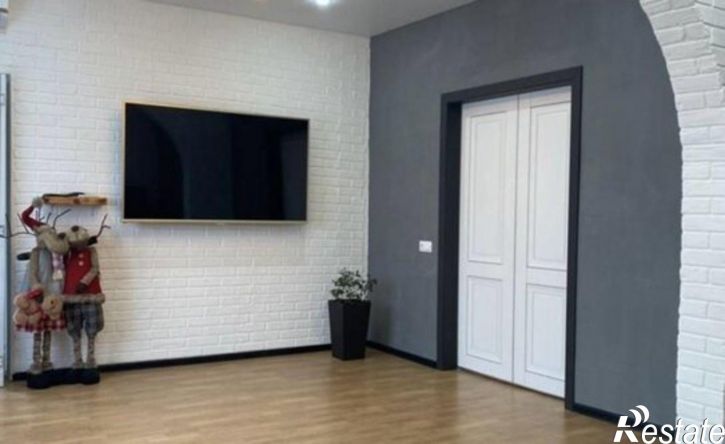 4-комн квартира ул Александра Блока, 5,  д. 5