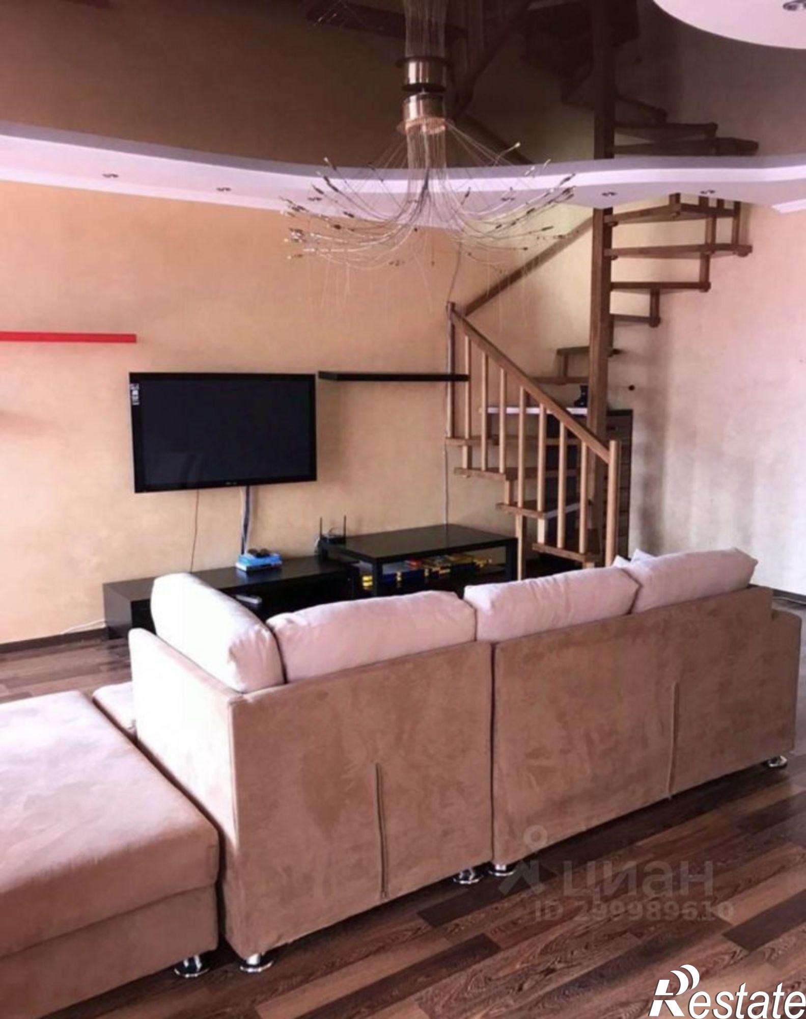 Сдать квартиру за 95 000 рублей на Прасковеевская улица, 22