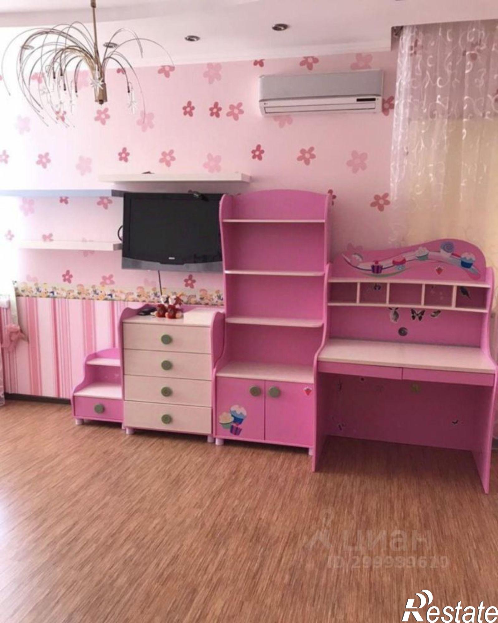 Сдать квартиру за 95 000 рублей на Прасковеевская улица, 22