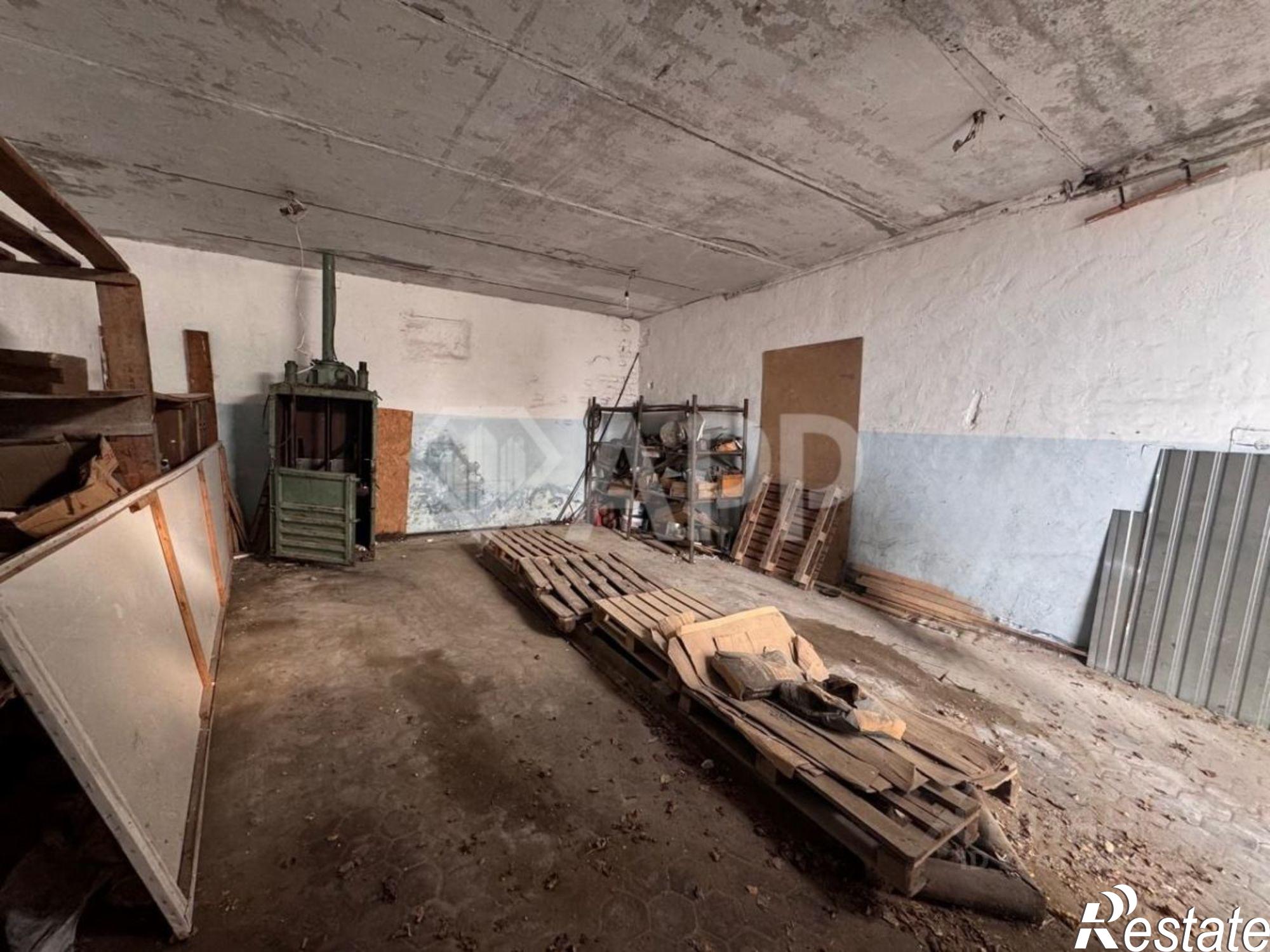 Сдать складское помещение за 30 001 рублей на Геленджикский проспект, 356