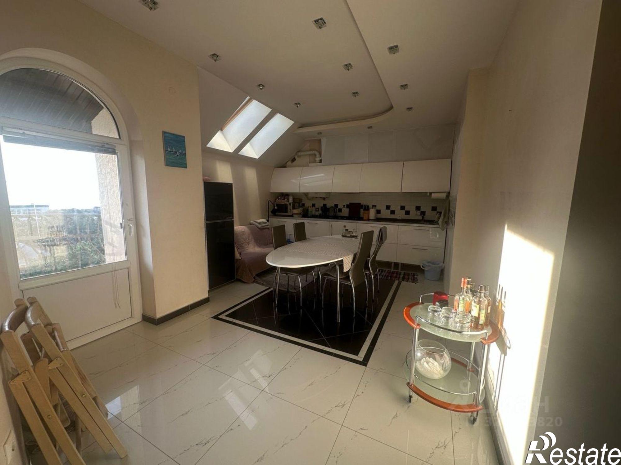 Купить квартиру за 28 000 000 рублей на Морская улица, 18А