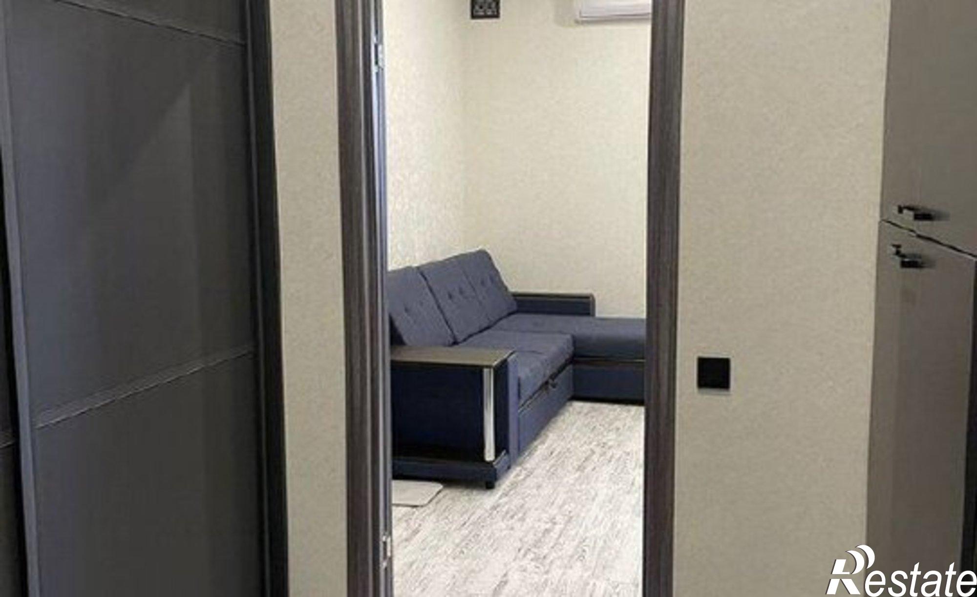 Купить квартиру за 15 000 000 рублей на ул Витебская, 12 6/1