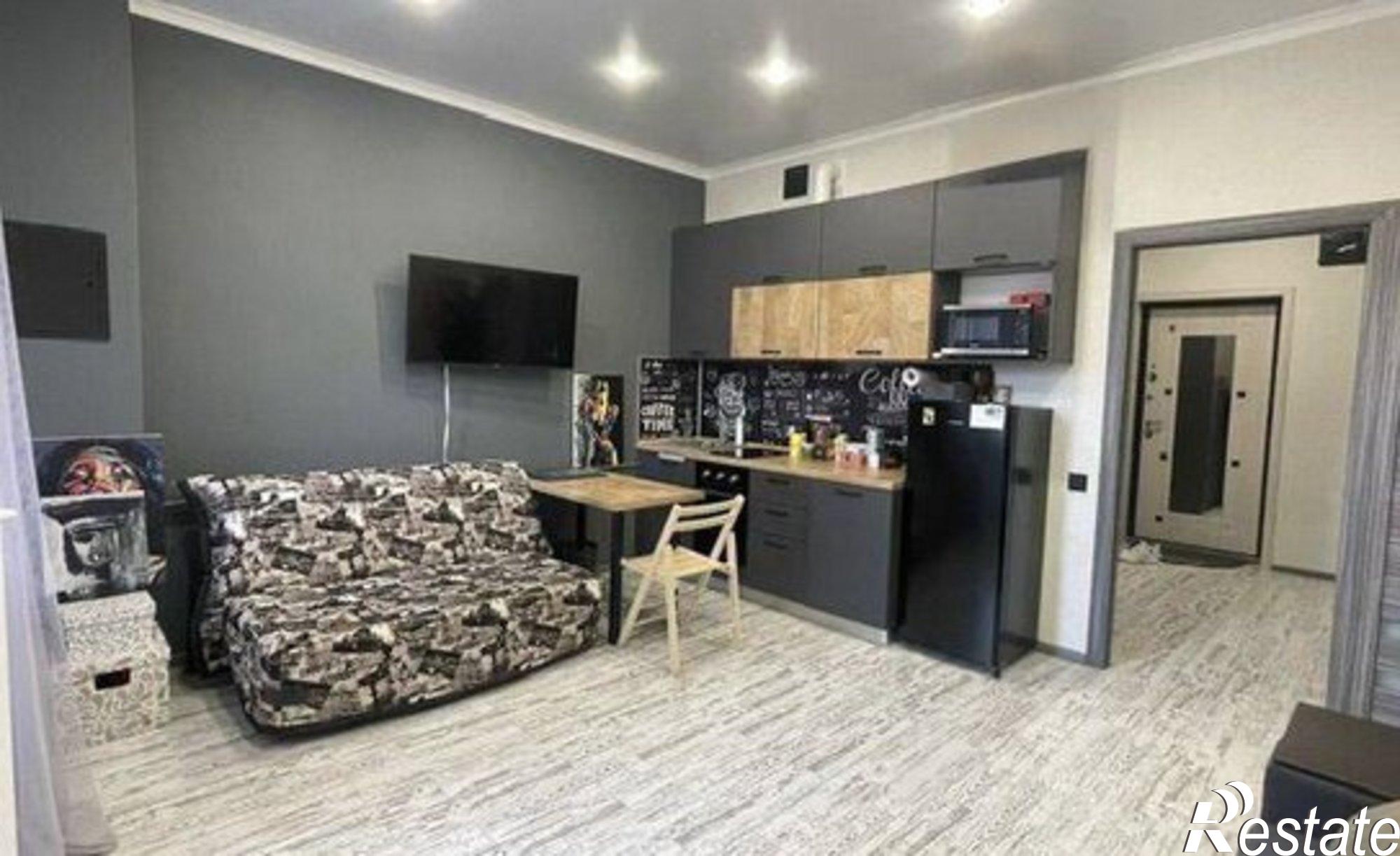 Купить квартиру за 15 000 000 рублей на ул Витебская, 12 6/1